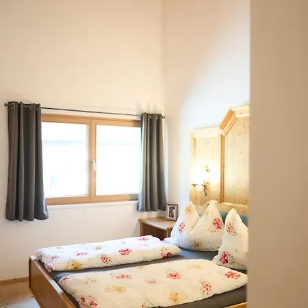 Margit's Ranch Urlaub Am Pferdehof 住宿加早餐酒店 3*